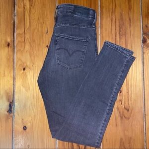 Levis 721 high rise skinny jeans